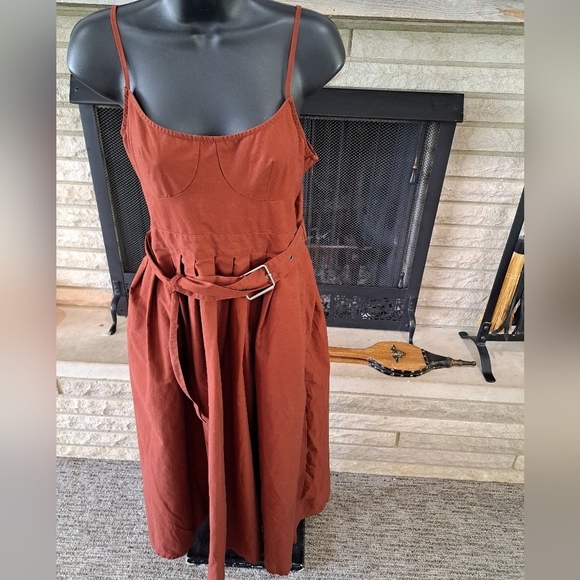 Future Collective Dresses & Skirts - Future Collective Size 2 Women's Rust Color Midi Dress Sleeveless Adjustable